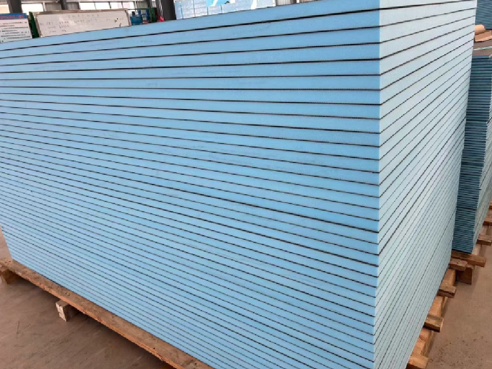 防水背衬板做鱼缸效果图