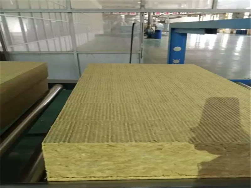 外墙保温层岩棉板